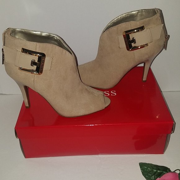 Guess Suede Dakayla Beige Open Peep Toe Heeled Ankle Booties 7 M - Picture 2 of 8
